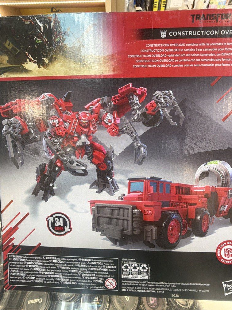 Transformers (Category: Toy Figures) located in Singapore. Submitted by kelvinng0192 (Listing ID 1444715465, Image 2). Description: Studio action Toy .