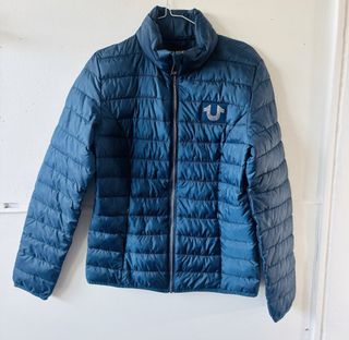 (Category: ) located in . Submitted by coolthrift_392 (Listing ID 1444793829, Image 1). Description: .
