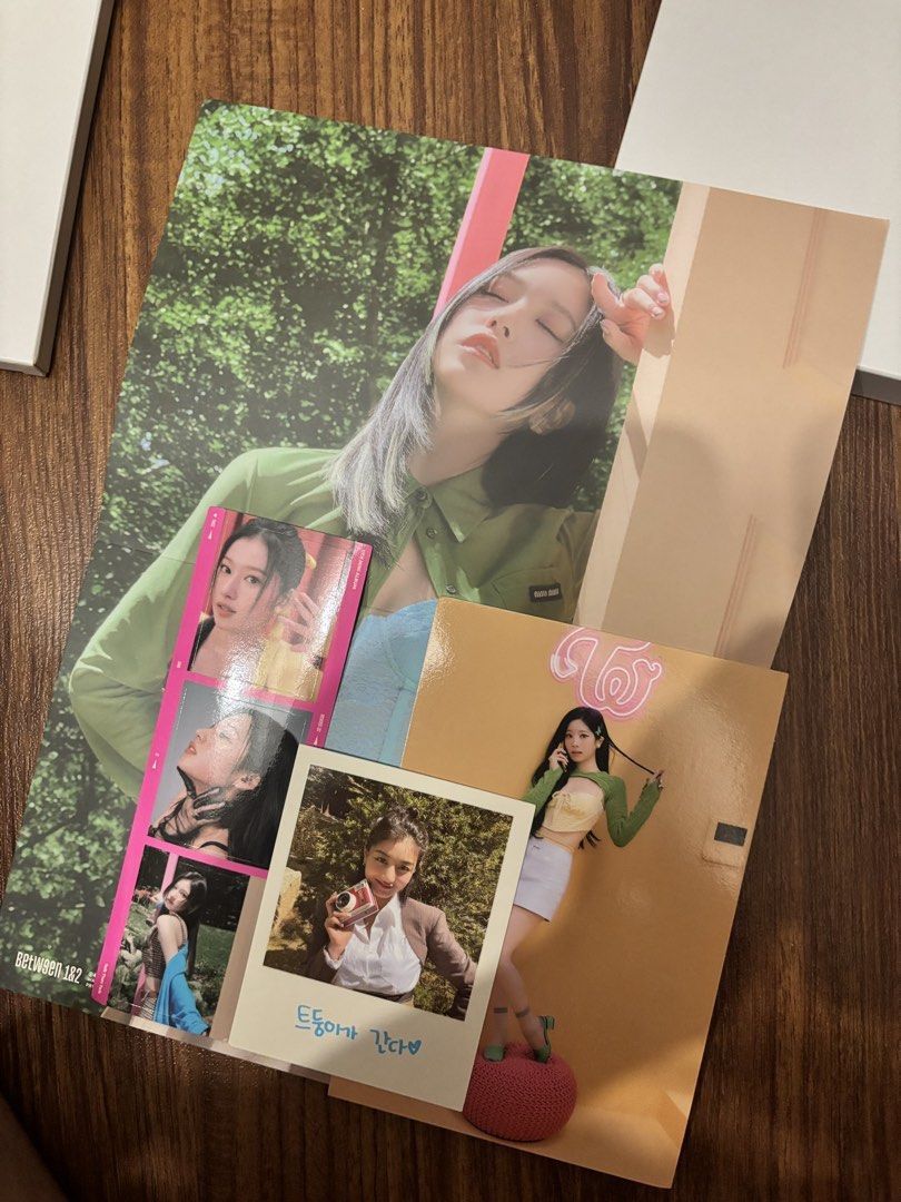 twice between 1&2 cryptography version unsealed (Category: K-Wave Merchandise) located in Carmona. Submitted by stuffnvrything (Listing ID 1444760130, Image 3). Description: .