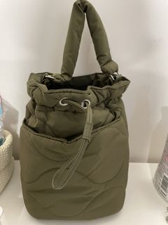 （分類：）位於 。 由 13413e 提交（商品編號 1444778938，圖片 1）。簡介： 。
