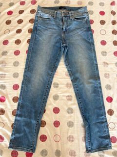 (Category: ) located in . Submitted by makingroomfinds (Listing ID 1444780619, Image 1). Description: .