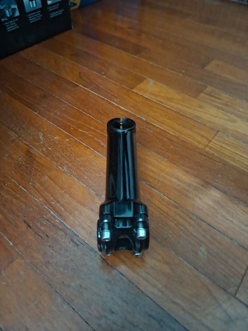 Uno stem (Category: Parts & Accessories) located in Singapore. Submitted by parts-seller (Listing ID 1444761925, Image 2). Description: 110mm no rounded bolts bought new stem so selling this one.