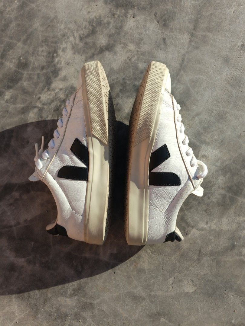 Veja (Kategori: Sneakers) berada di Tanjungpinang. Dikirim oleh yourfavkicks.id (ID iklan 1444685041, Gambar 3). Deskripsi: 🔸size 39 fit 40 (25cm) good kondisi.