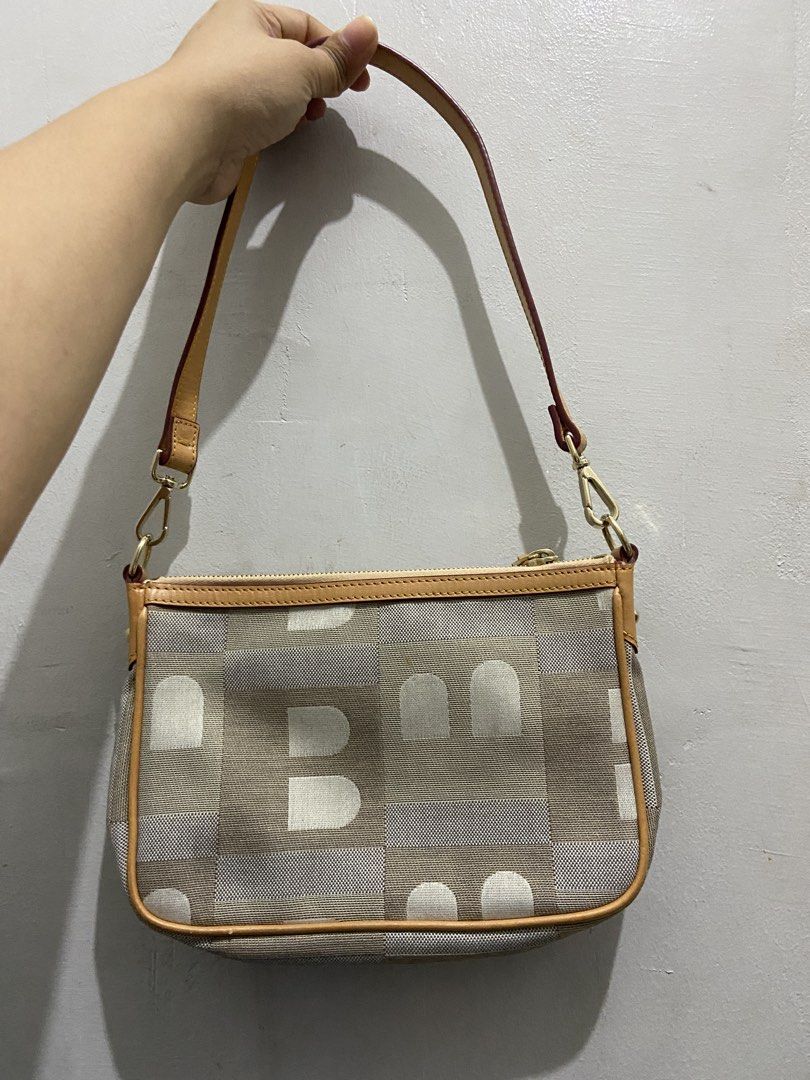 Vintage Bally Y2K shoulder bag (Category: Luxury Bags & Wallets) located in Paranaque City. Submitted by potatoeeee (Listing ID 1444698895, Image 2). Description: .