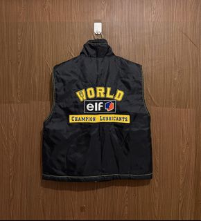 (Category: ) located in . Submitted by streetwear.collections (Listing ID 1444782665, Image 1). Description: .