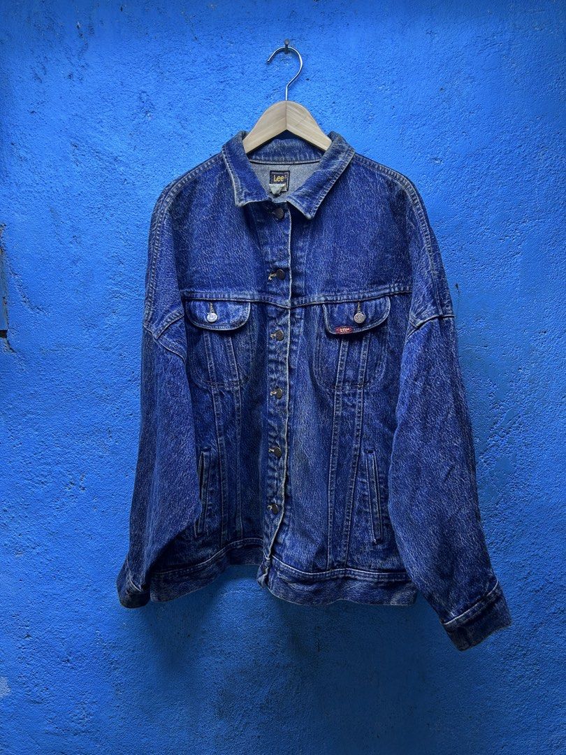 Vintage Lee Denim Jacket Acid Wash (Category: Coats, Jackets and Outerwear) located in Quezon City. Submitted by thriftxgoods (Listing ID 1444774218, Image 1). Description: - Classic Lee denim jacket -SIZE MEDIUM -DIMENSION 28x28 - Acid wash blue color - Button front closure - Two chest pockets with button flaps - Two side pockets - Estimated size: Medium (M) - Perfect staple piece for any wardrobe - Great for layering.