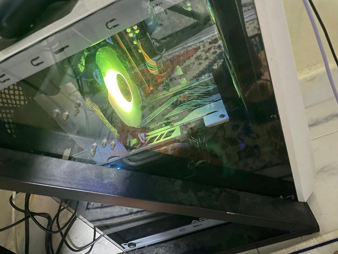 White Desktop PC Tower with RGB Lighting486647306000814080