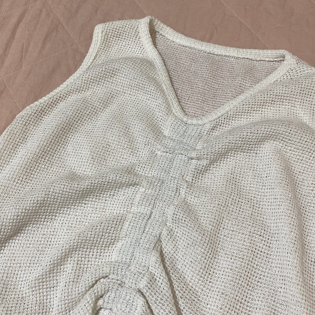 White Open-Knit Ruched Crop Vest Top (Category: Sleeveless) located in Baguio. Submitted by shayshy (Listing ID 1444772092, Image 3). Description: see through, lightweight size xs.
