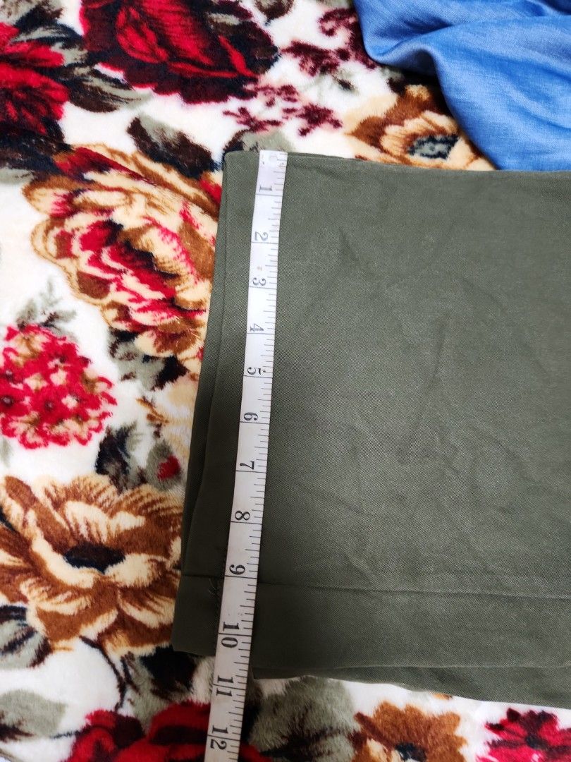 Wide leg pants xs to small (Category: Other Bottoms) located in Marikina City. Submitted by KanamiFinds (Listing ID 1444825426, Image 3). Description: waist: 26 to 28 inches length: 40 inches from the waist.