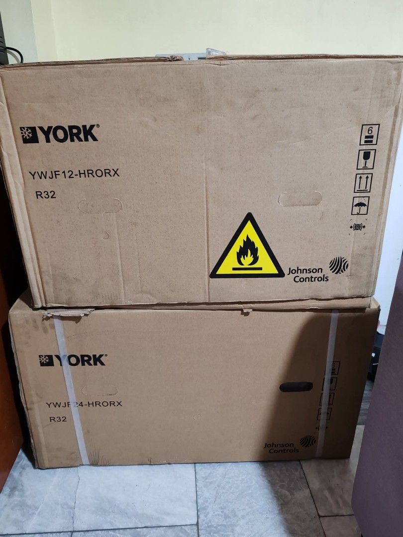 Window Type Aircon (Category: Air Conditioning and Heating) located in Paranaque City. Submitted by boks_preloved (Listing ID 1444752154, Image 1). Description: Window Type Aircon for Sale! Brandnew inverter York brand window type aircon. 1.5HP - 15,000.00 (60% discount from SRP) 2.0HP - 18,000.00 (60% discount from SRP) Rfs: malaki sa abang ng aircon. Still negotiable for sure buyer. PM me if interested 😊.