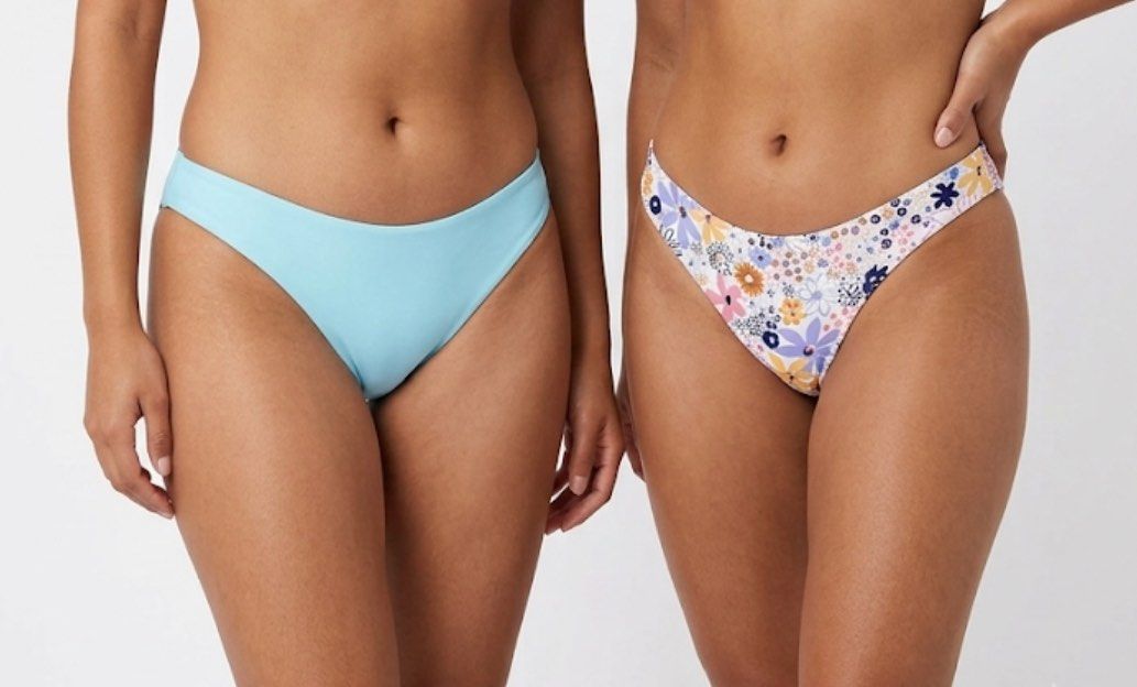 (XL) BUNDLE! 2pcs KULANI KINIS Bikini Bottoms (Category: Bikinis & Swimsuits) located in Cainta. Submitted by sunnyfloshop (Listing ID 1444840585, Image 2). Description: Brandnew ✨ 🍃XL .