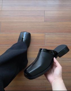 (Category: ) located in . Submitted by chromehearts888 (Listing ID 1444833973, Image 1). Description: .