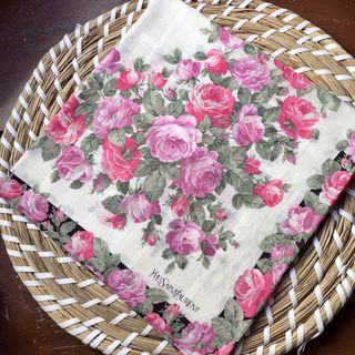 (Category: ) located in . Submitted by janinesweetcloset (Listing ID 1444825432, Image 1). Description: .