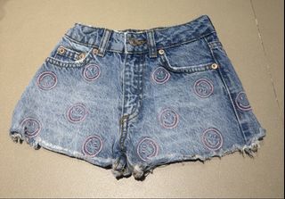 (Category: ) located in . Submitted by Tasi671 (Listing ID 1444838065, Image 1). Description: .