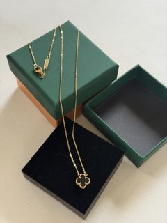 (Category: ) located in . Submitted by abbyutifulcloset (Listing ID 1441426801, Image 1). Description: .
