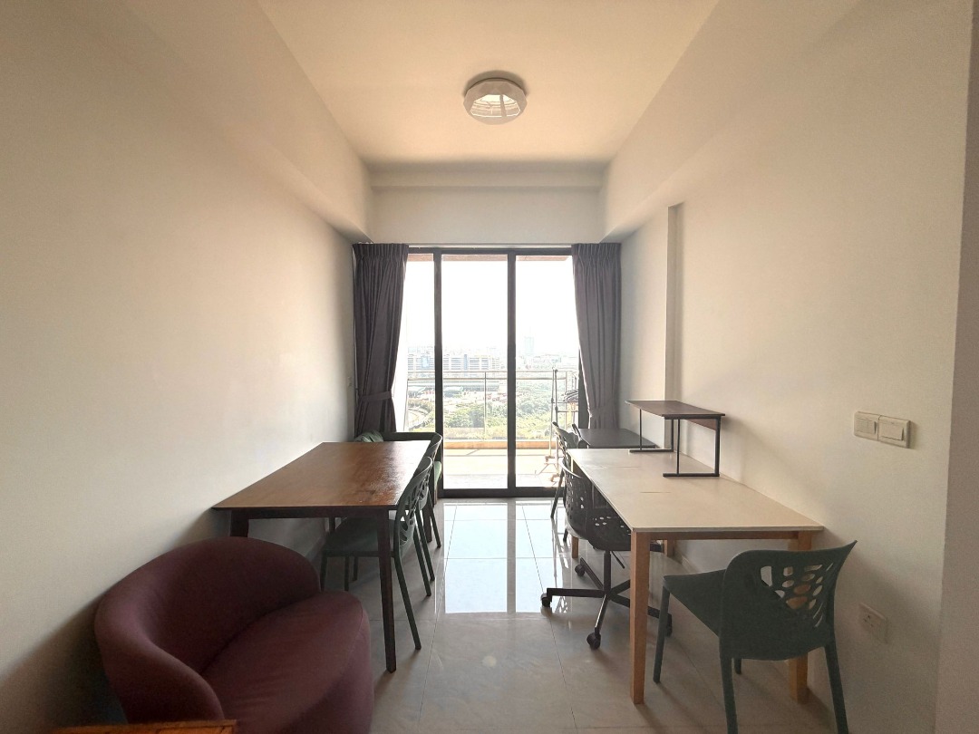 (Category: ) located in . Submitted by your_rental_specialist (Listing ID 1441523936, Image 1). Description: .