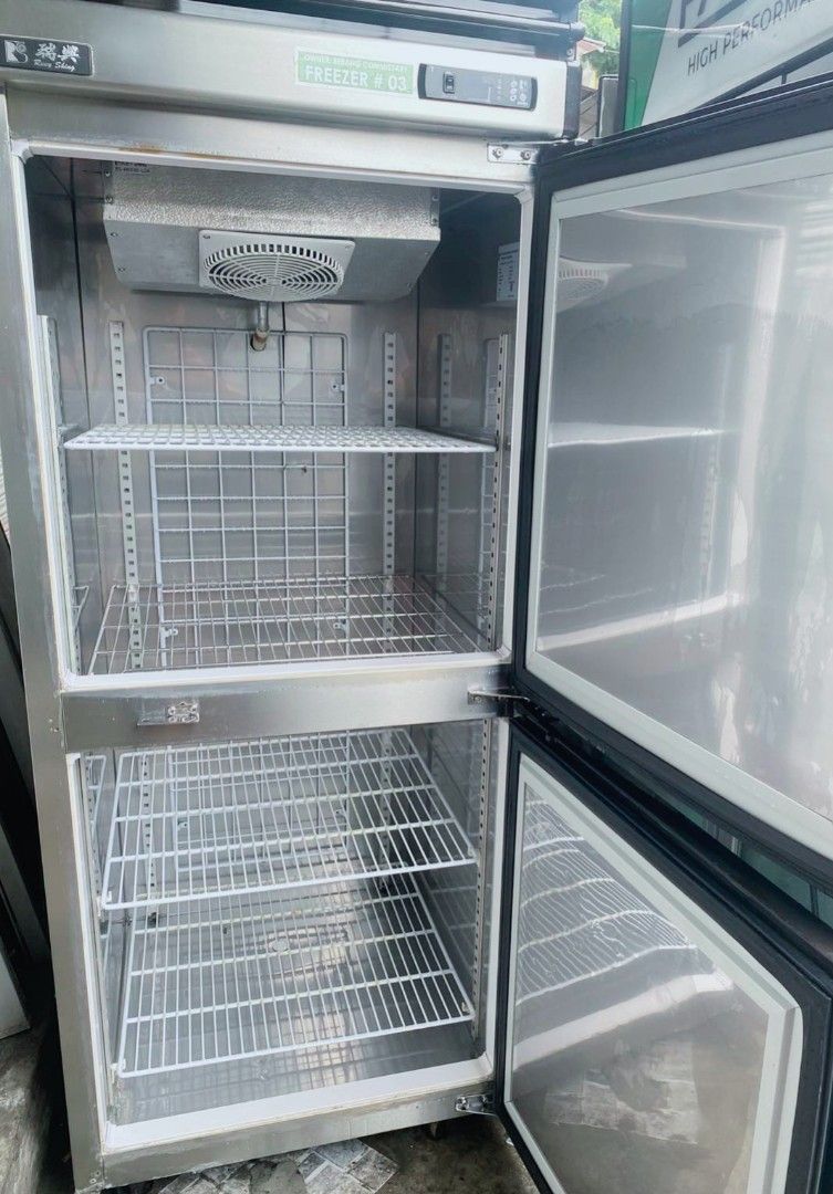 2 door stainless chiller (Category: Refrigerators and Freezers) located in Manila. Submitted by manaloreia83978 (Listing ID 1441456976, Image 2). Description: 2 door stainless chiller second hand good condition ready to used test to sawa for pick up only... open for viewing anytime.