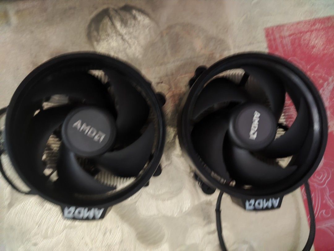 2x AMD Stock CPU Coolers Wraith Stealth470916972833689600