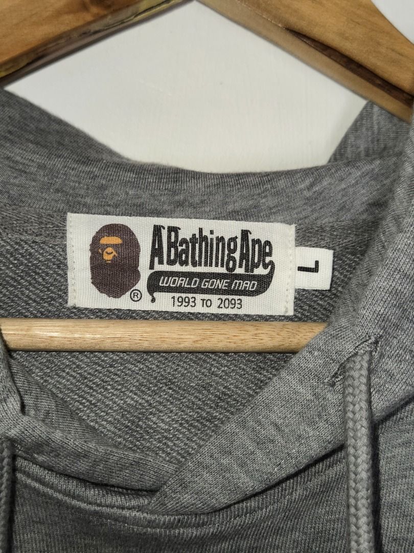 A Bathing Ape (BAPE) Japan College Pullover Hoodie (Category: Coats, Jackets and Outerwear) located in Calamba. Submitted by 2ndvibeph (Listing ID 1441563029, Image 2). Description: .