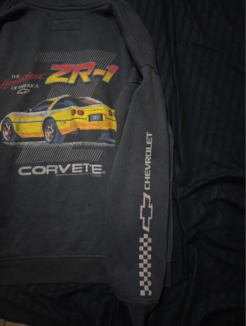 Abercrombie Corvette Zip Up (Category: Coats, Jackets and Outerwear) located in Pasig City. Submitted by snoca (Listing ID 1441396607, Image 2). Description: Like new Fits S-M mens size 22x24.
