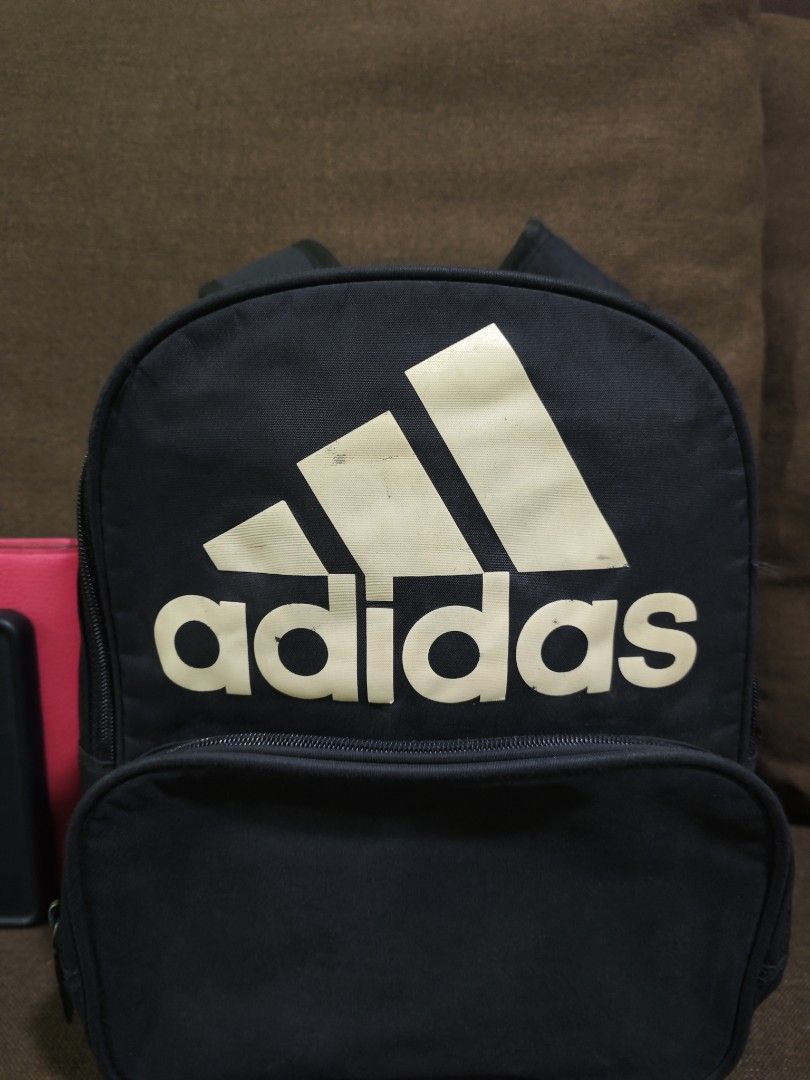 Adidas mini backpack (Category: Backpacks) located in Pili. Submitted by zaneombao03491 (Listing ID 1441381220, Image 2). Description: .