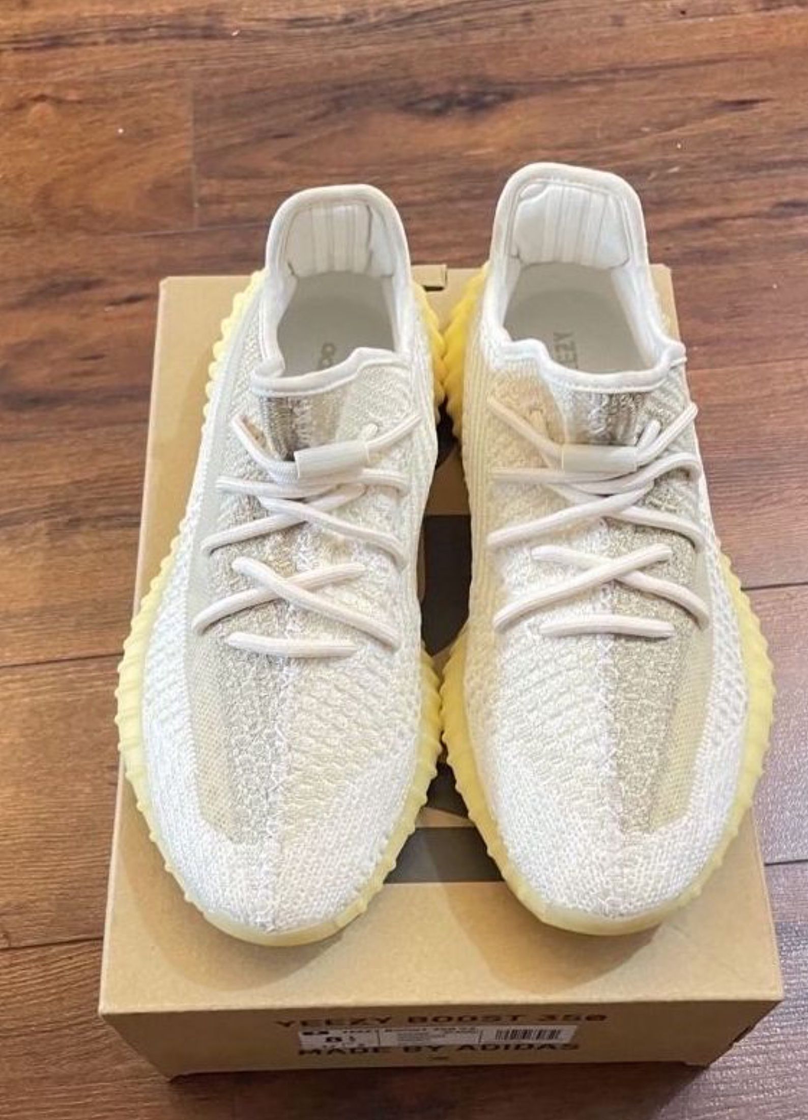 Adidas originals Yeezy Boost 350 V2 Natural Shoes Off-White (Category: Sneakers) located in Singapore. Submitted by assswiftstorm (Listing ID 1441582861, Image 2). Description: 💎 Adidas 👟 Adidas originals Yeezy Boost 350 V2 Natural Shoes Off-White 🆕 Brand New 🚚 Free ship J&T/Ninja Van 📸 3-day confirm 💰 COD ✉️ Chat for inquiries.