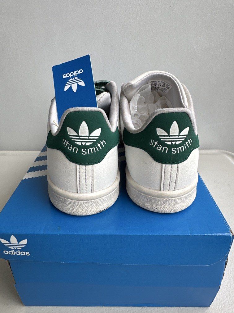 Adidas Stan Smith Originals (Category: Babies & Kids Fashion) located in Manila. Submitted by classywardrobemanila (Listing ID 1441437205, Image 3). Description: Adidas Stan Smith Originals with box US 2 1/2 UK 2 Kids 6-9yrs old.