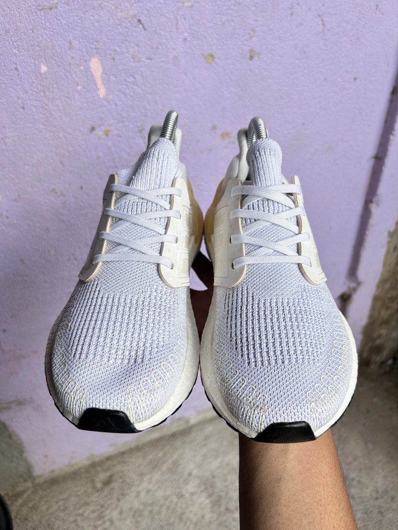 Adidas Ultraboost 20 (Category: Sneakers) located in Talavera. Submitted by thriftttttt (Listing ID 1441539432, Image 3). Description: ADIDAS ULTRABOOST 20 🔥 SIZE: 4.5 MENS, 6 US WOMENS, 36 1/3 EUR ✔️ PRICE: 699 💸 DM IF INTERESTED 📥.