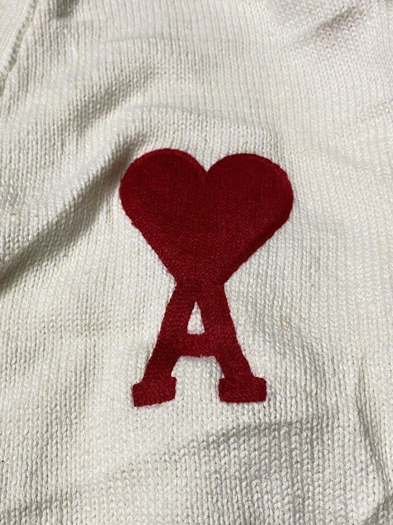 AMI - Ami de coeur wool cardigan (Category: Coats, Jackets and Outerwear) located in Makati City. Submitted by la_femme_by_bncks (Listing ID 1441461158, Image 3). Description: Length 23 Width 21.5 Measured it by inches This is a pre-loved/thrifted items and may show minor signs of issue due to its vintage nature. Kindly manage expectations. No refunds or exchanges will be accepted. 📍Pasay City DM for inquiries..