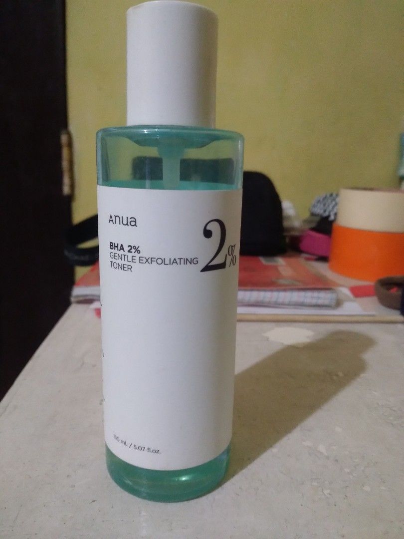 Anua 2% BHA Gentle Exfoliating Toner (Category: Face Care) located in Agdangan. Submitted by nanachiix (Listing ID 1441508018, Image 1). Description: - Anua 2% BHA Gentle Exfoliating Toner - Contains 0.5% Salicylic Acid for gentle exfoliation - Enriched with 10,000ppm Houttuynia Cordata Extract - Suitable for daily use - Always use with sunscreen 800 og price.