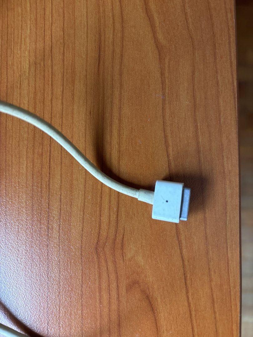 Apple 60W MagSafe Power Adapter Charger471033710013337602
