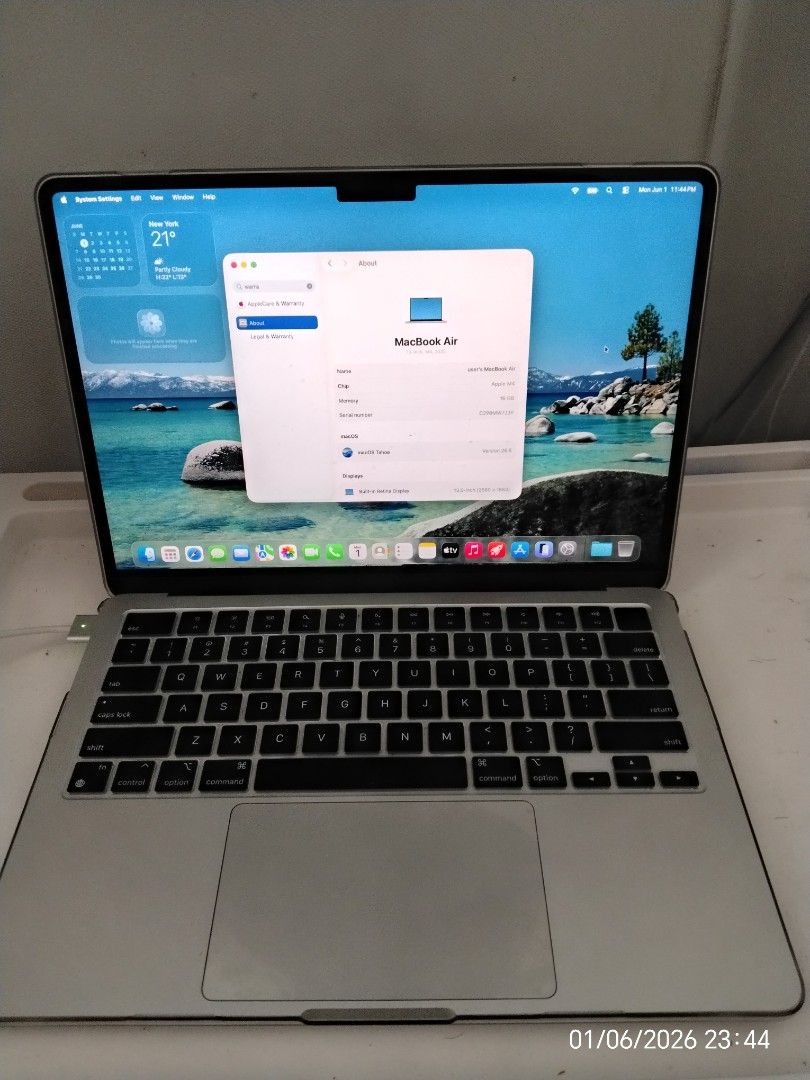 Apple MacBook Air M4470793051659970560