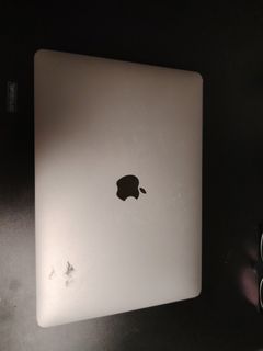 Apple MacBook Pro 13-inch479657069495592960