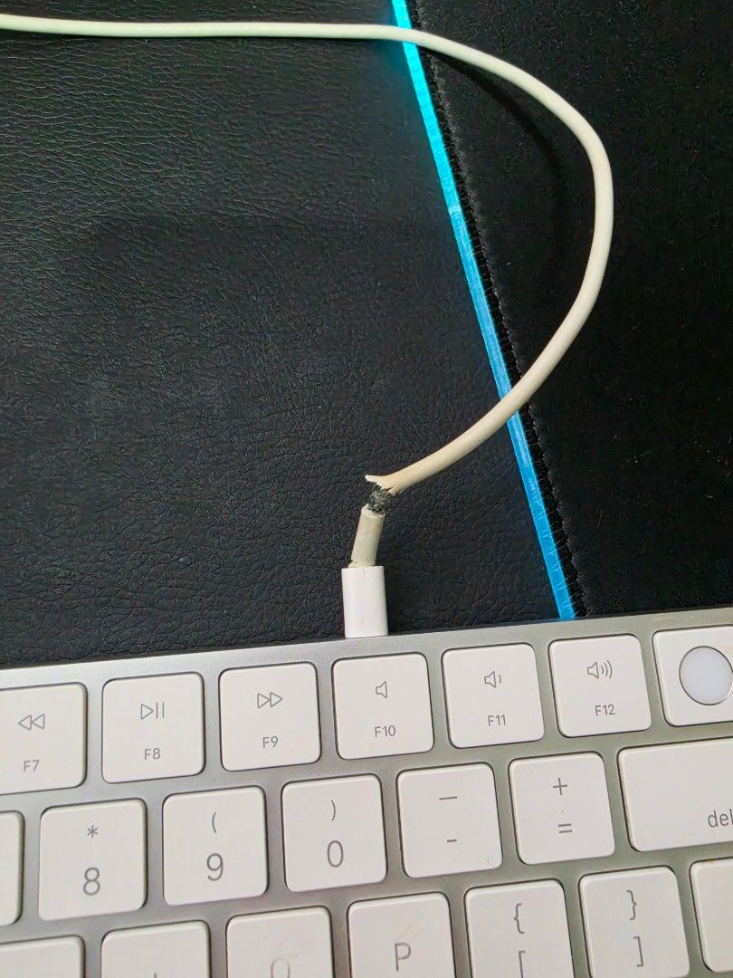 Apple Magic Keyboard with Numeric Keypad470907682617436163