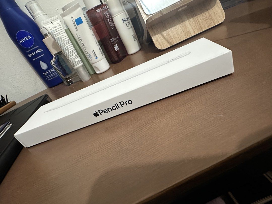 Apple Pencil Pro - Brand New471279376689408001