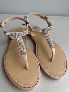 (Category: ) located in . Submitted by classywardrobemanila (Listing ID 1441445622, Image 1). Description: .