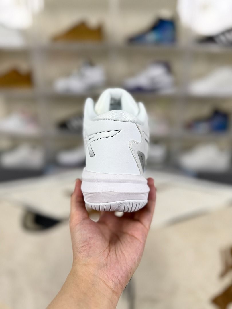 Asics Sky Elite FF 3 Training Shoes White (Category: Sneakers) located in Singapore. Submitted by worldwidedeals (Listing ID 1441483233, Image 3). Description: 36-45.