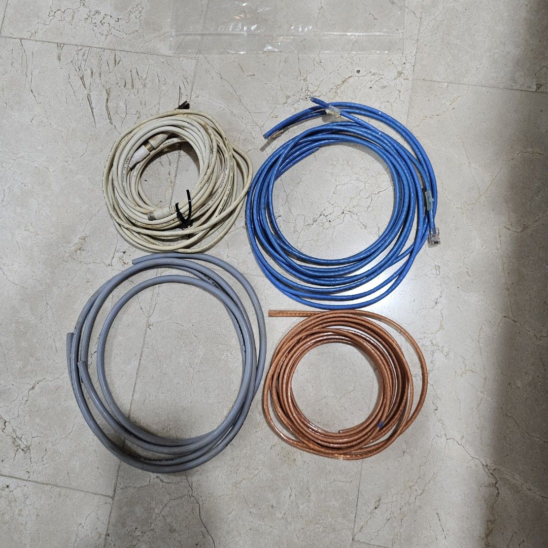 Assorted Cables471266642353213440