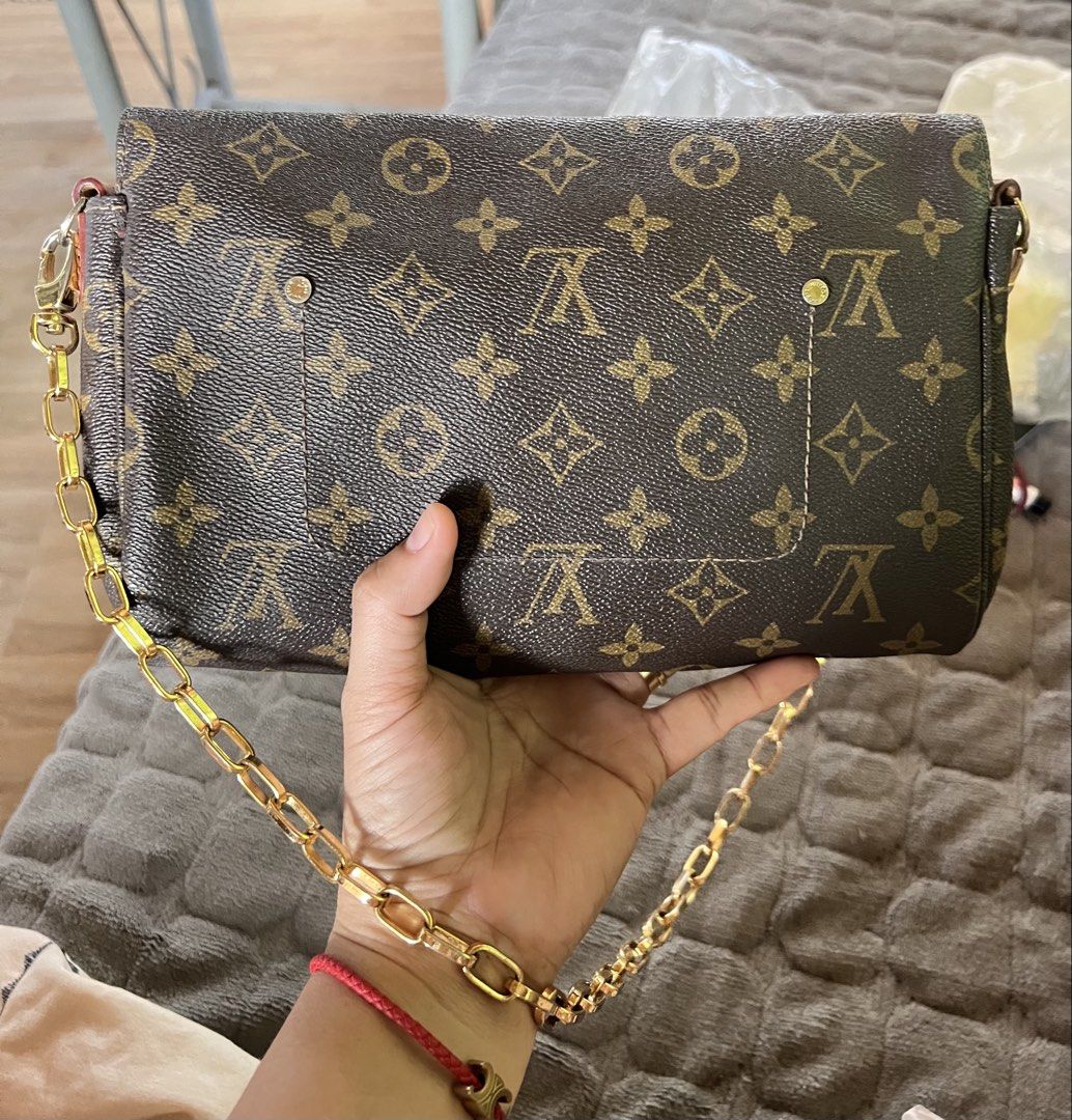 ‼️Auction😱💯Japan Surplus!🇯🇵 (Category: Luxury Bags & Wallets) located in General Santos City (Dadiangas). Submitted by braverabbit.67 (Listing ID 1441391495, Image 2). Description: ‼️WHAT YOU SEE IS WHAT YOU GET‼️😱💯 ✅ONHAND READY TO SHIP ANYTIME TODAY ONCE SETTLED👌🏼 Personal Preloved Ko po etu mga miii kaya Paldo Ka D2!👏🏻🤩 📌First to Confirm the item SOLD YOURS! 𝗦𝗲𝗻𝗱 𝗱𝗘𝗥𝗶𝗰𝘁 👉🏻𝗣𝗠📥 𝗢𝗡𝗟𝗬! Thank You!😊.