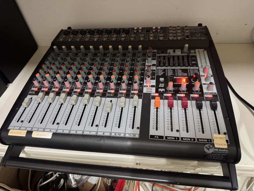 Audio mixer board behringer