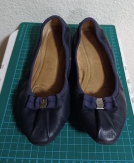 (Category: ) located in . Submitted by eunmarket (Listing ID 1441560913, Image 1). Description: .