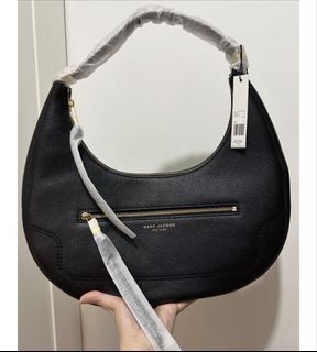 (Category: ) located in . Submitted by aprillovestoshop (Listing ID 1441562376, Image 1). Description: .