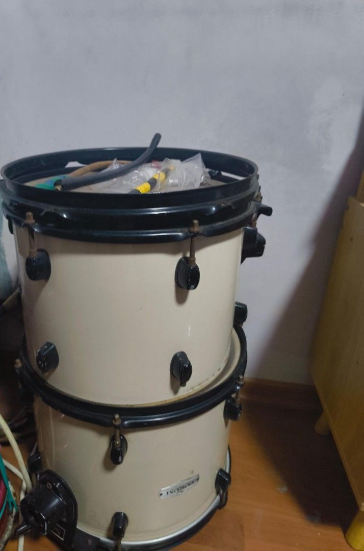 Base Drum (Category: Musical Instruments) located in Singapore. Submitted by naturelover23 (Listing ID 1441544530, Image 1). Description: left with 1 drum condition still good. lightly used. Fast Deal $50.