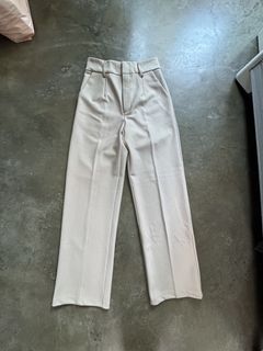 (Category: ) located in . Submitted by shopaholicnie (Listing ID 1441471317, Image 1). Description: .