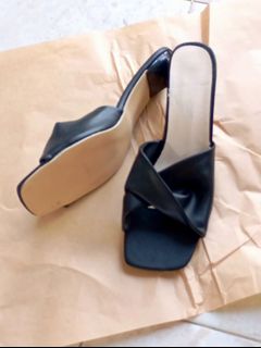 (Category: ) located in . Submitted by shopper15 (Listing ID 1441498576, Image 1). Description: .