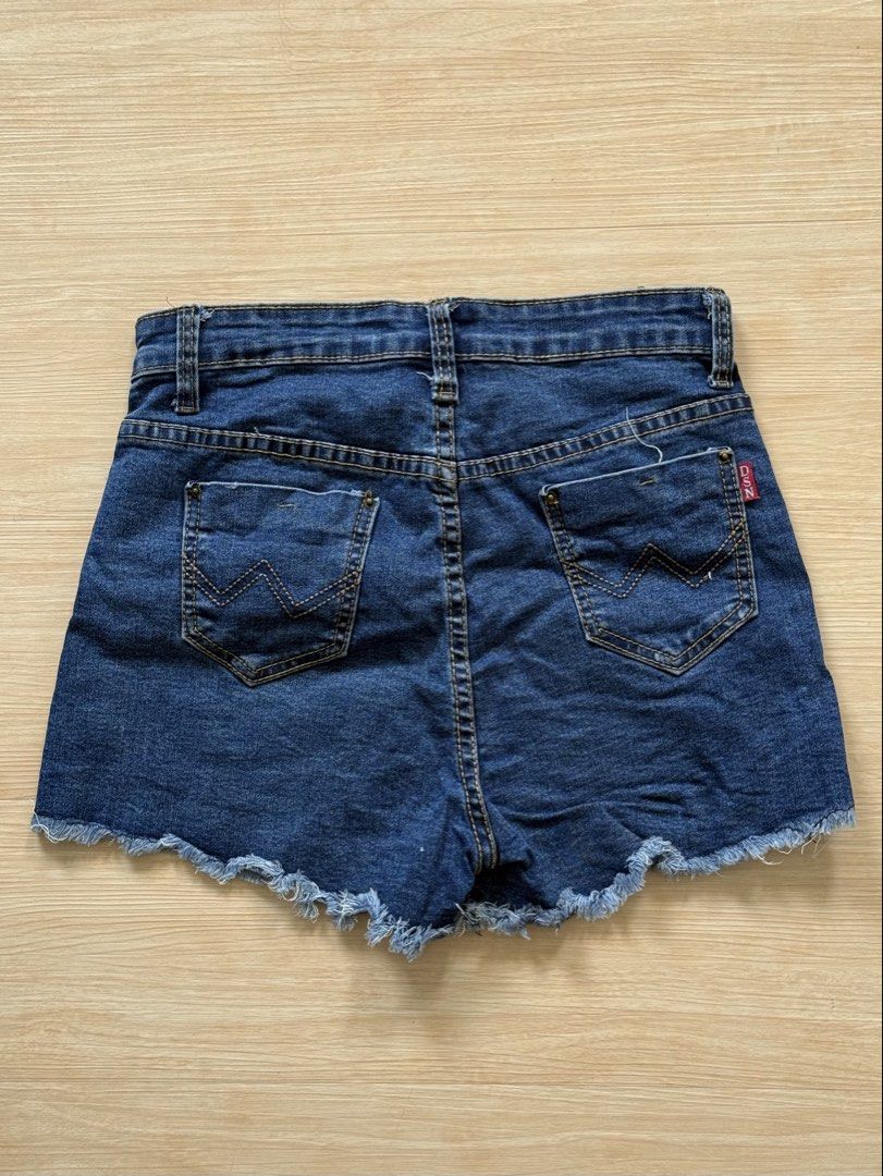 Blue Denim High Waisted Shorts (Category: Shorts) located in Pateros City. Submitted by lorixlori (Listing ID 1441488508, Image 2). Description: Blue Denim Highwaist Short • Waist: 25 • Length: 10.5.