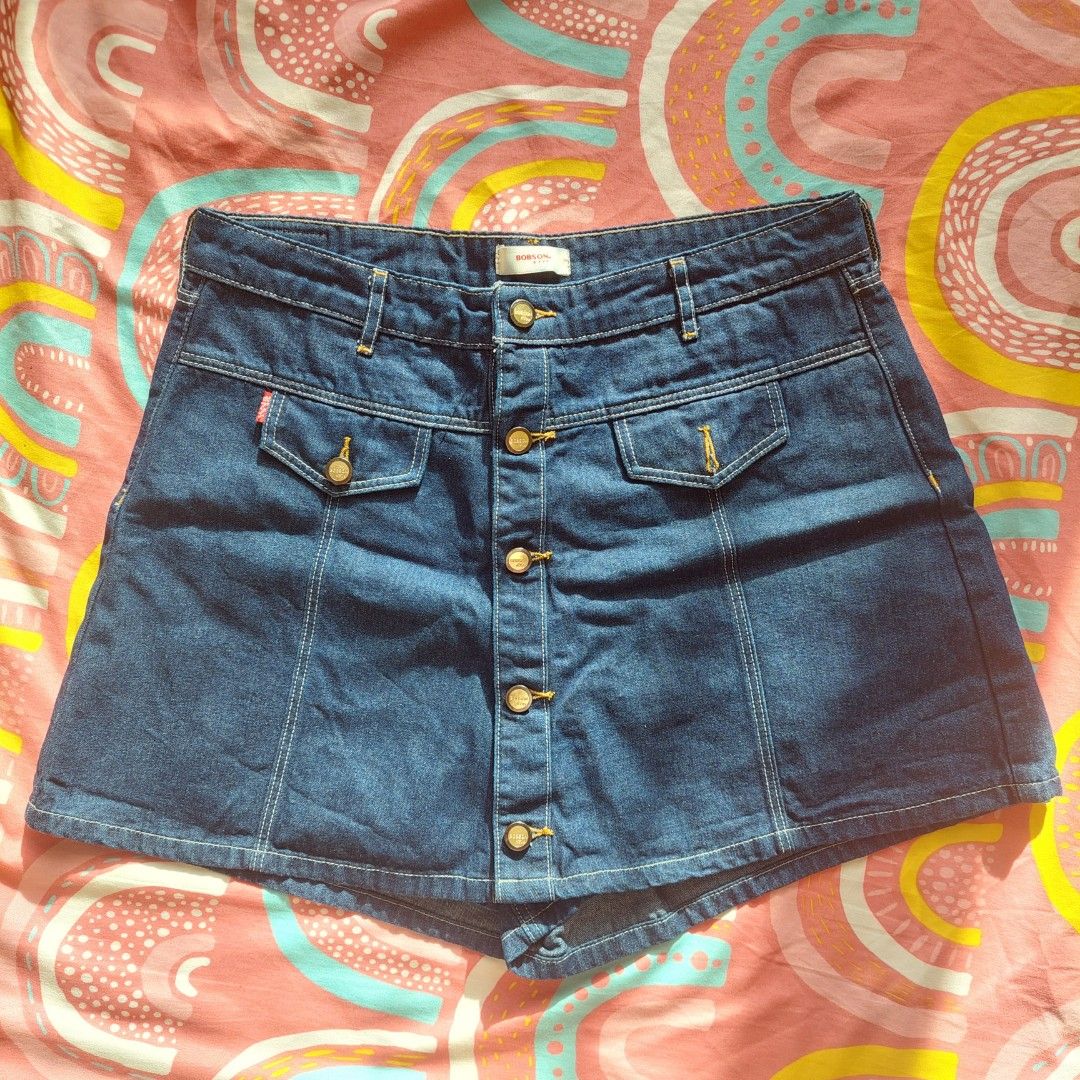 Bobson Dark Blue Denim Skorts (Category: Skirts) located in Quezon City. Submitted by forgetmenot.ph (Listing ID 1441471132, Image 1). Description: Bobson Japanese Ladies Basic Denim Skort 175966 (Dark Shade) - Size 32; only used twice Condition: 10/10 Measurements (flat lay): Waist - 16.5" Length - 15" Best fit size XL, 32-34 waist line..
