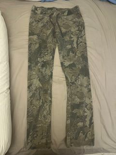 (Category: ) located in . Submitted by fashiooo (Listing ID 1441561249, Image 1). Description: .