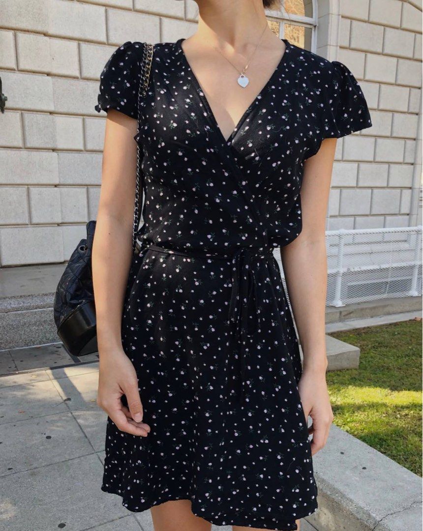 brandy melville robbie dress midi Brandy Melville Floral Wrap Robbie Dress Midi Multi - $15 (66% Off Retail)