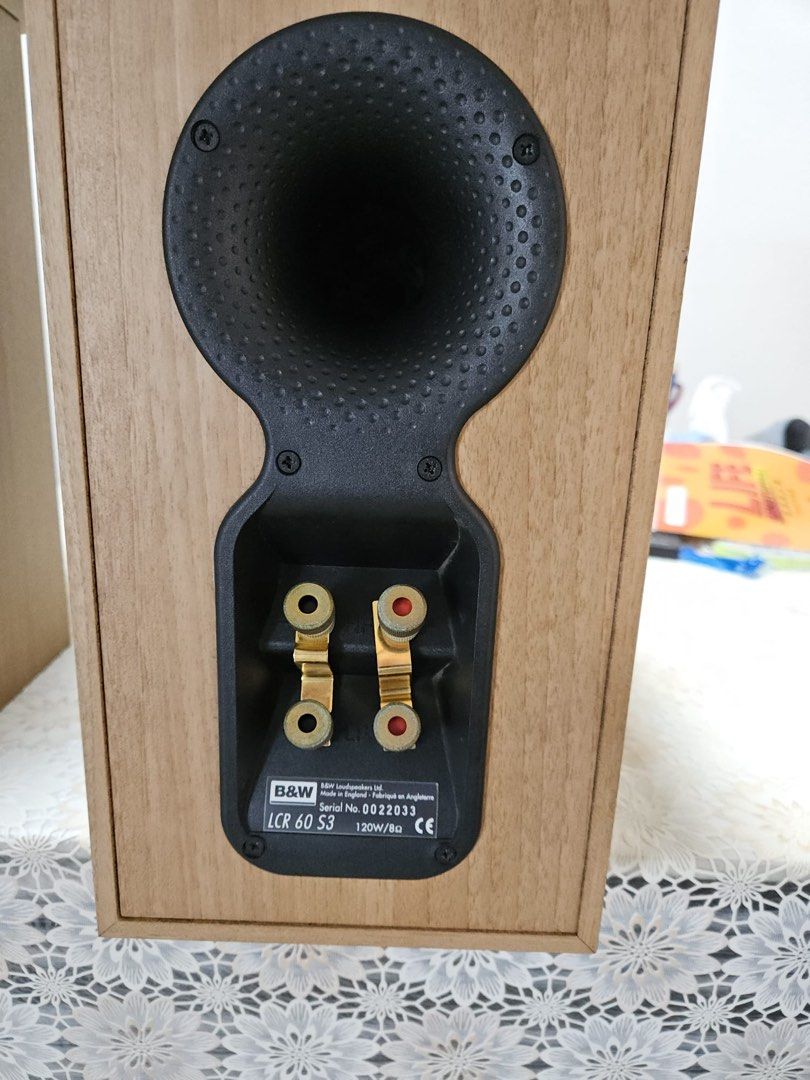 B&W Speakers472970614182389765
